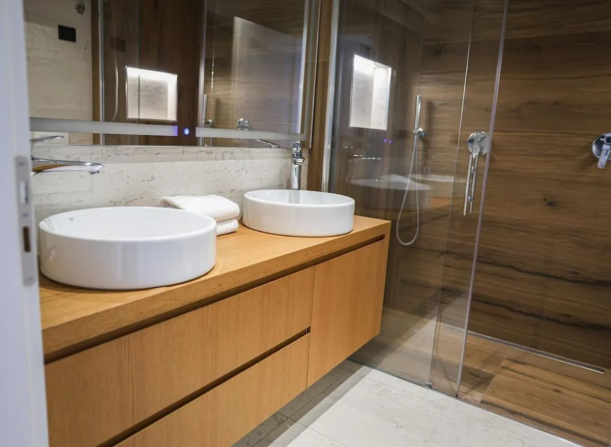 Miku Apartment-Luxurious 2Bd Private Parking ティラナ アパート